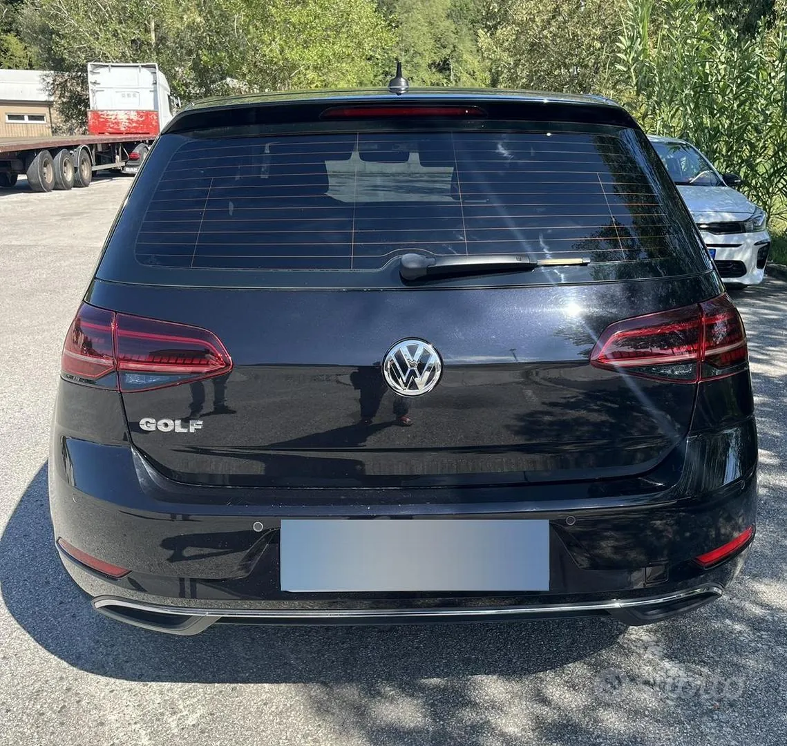 Volkswagen Golf 2020 photo 2