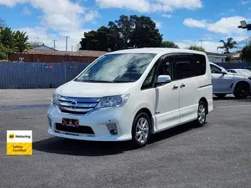 Nissan Serena 2013 photo 4