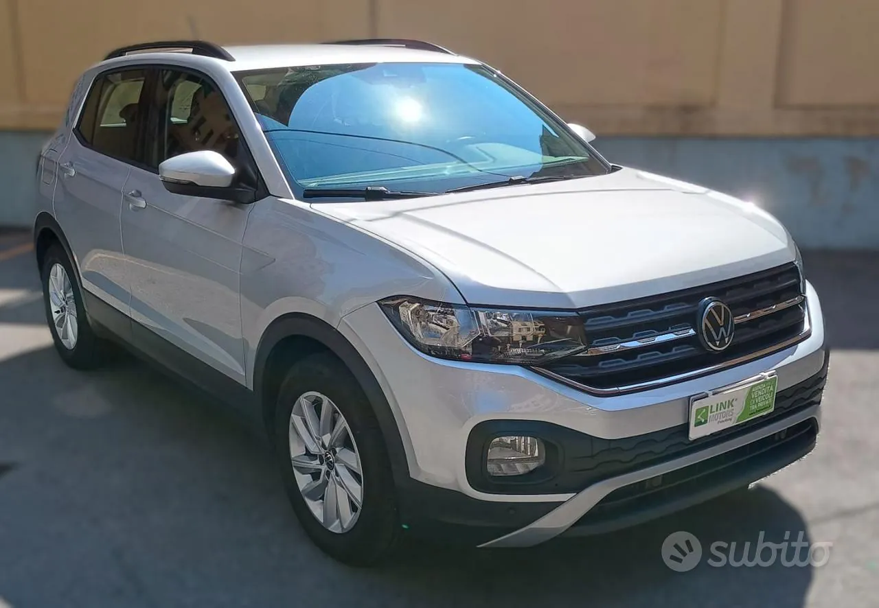 Volkswagen T-Cross 2023 photo 2