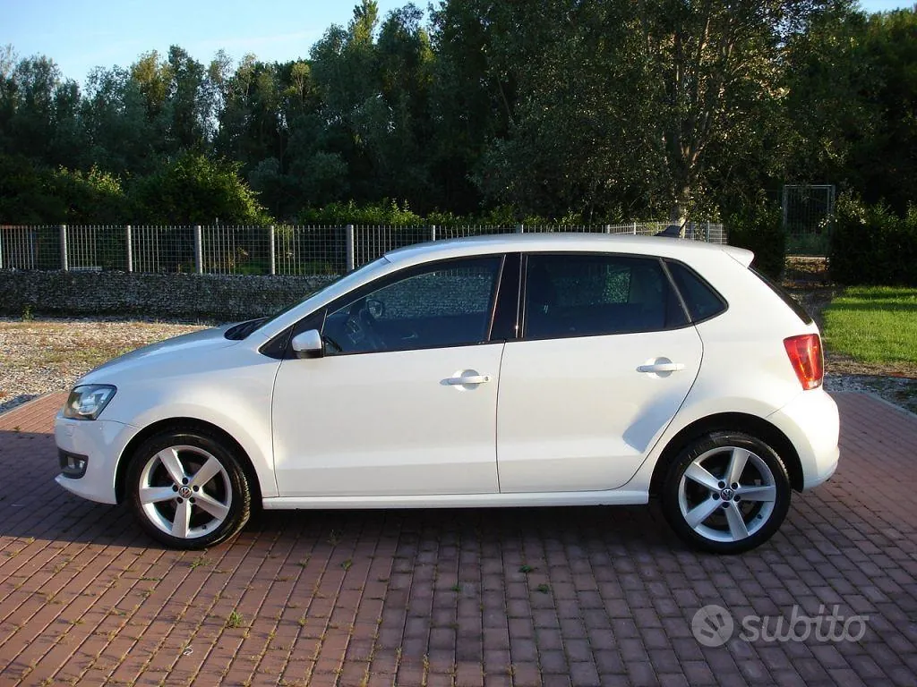 Volkswagen Polo 2011 photo 3