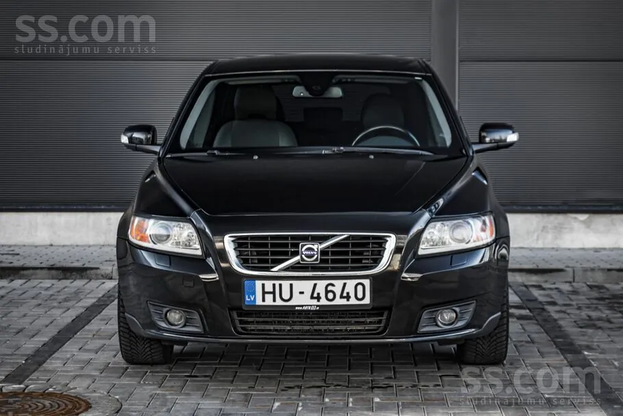 Volvo V50 2008 photo 2