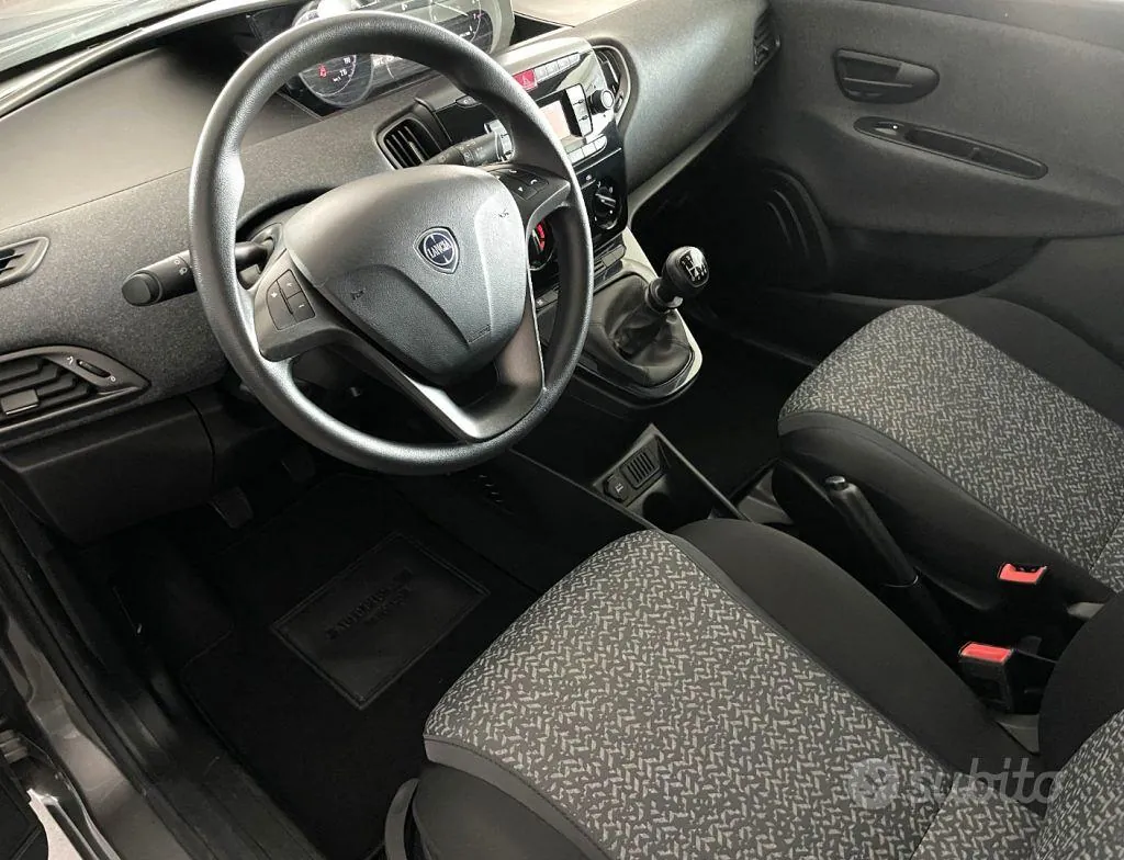 Lancia Ypsilon 2022 photo 4