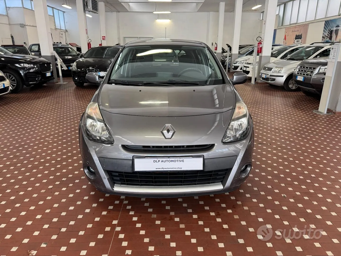 Renault Clio 2012 photo 2