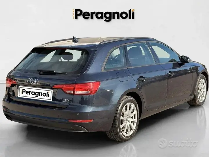 Audi A4 2016 photo 2