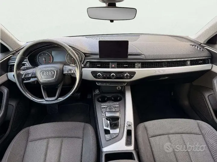 Audi A4 2016 photo 4