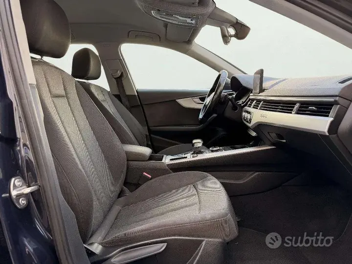 Audi A4 2016 photo 3