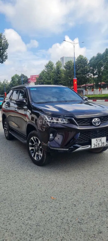Toyota Fortuner 2022 photo 5