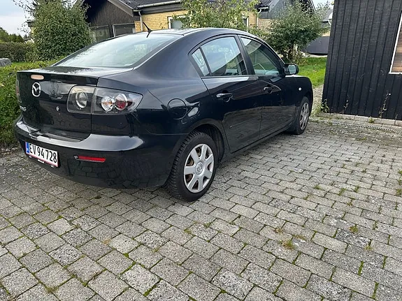 Mazda 3 2008 photo 2