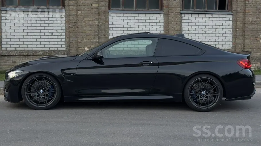 BMW M4 2015 photo 5