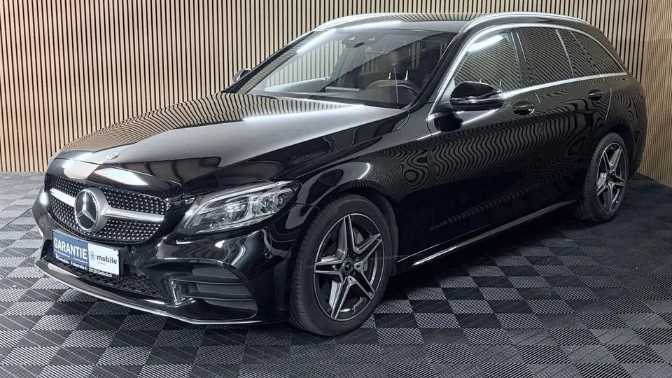 Mercedes-Benz C300