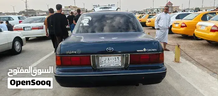 Toyota Crown 1992 photo 4