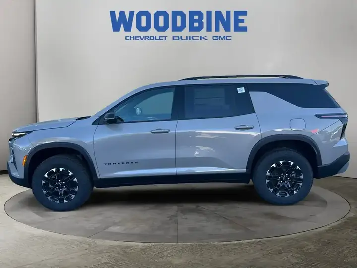 Chevrolet Traverse 2027 photo 2