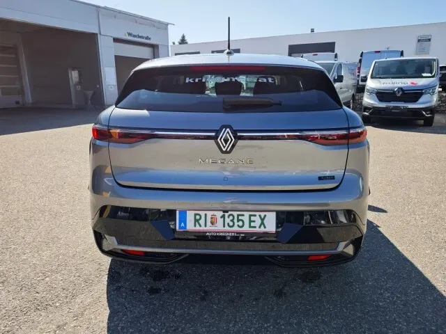 Renault Mégane 2024 photo 2