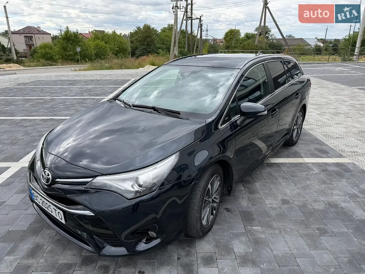 Toyota Avensis 2015 photo 3