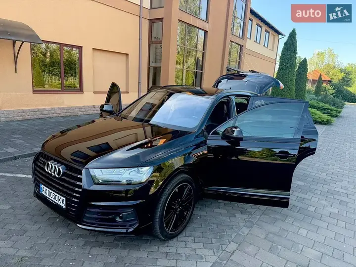 Audi Q7 2018 photo 4
