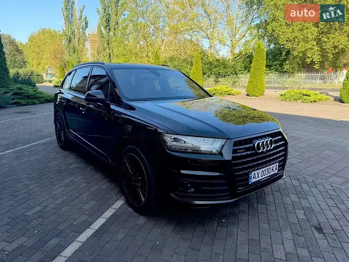 Audi Q7 2018 photo 5