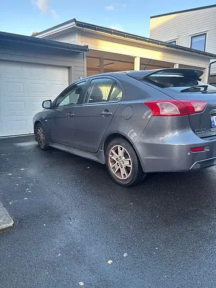 Mitsubishi Lancer 2011 photo 2
