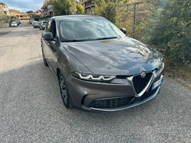 Alfa Romeo Tonale 2023 photo 2