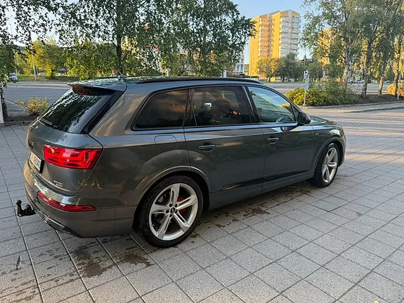 Audi Q7 2018 photo 4