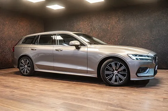 Volvo V60 2019 photo 2