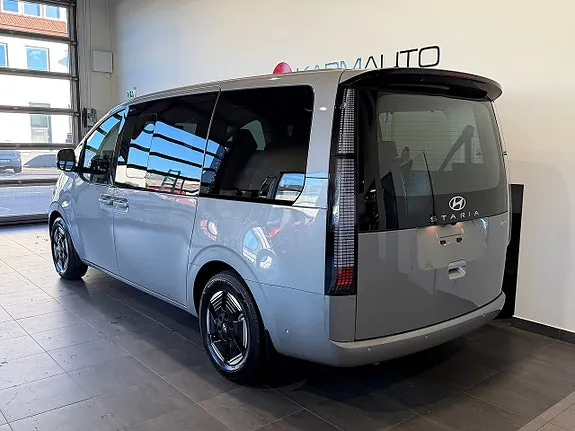 Hyundai Staria 2027 photo 2