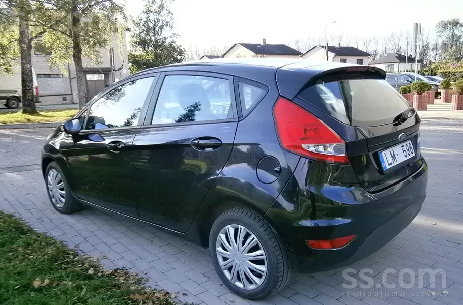 Ford Fiesta 2012 photo 4