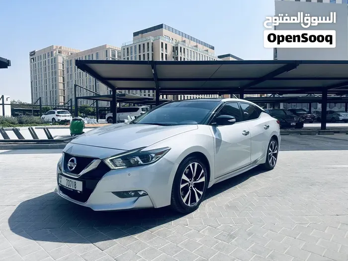 Nissan Maxima