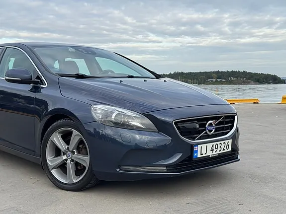 Volvo V40 2013 photo 5