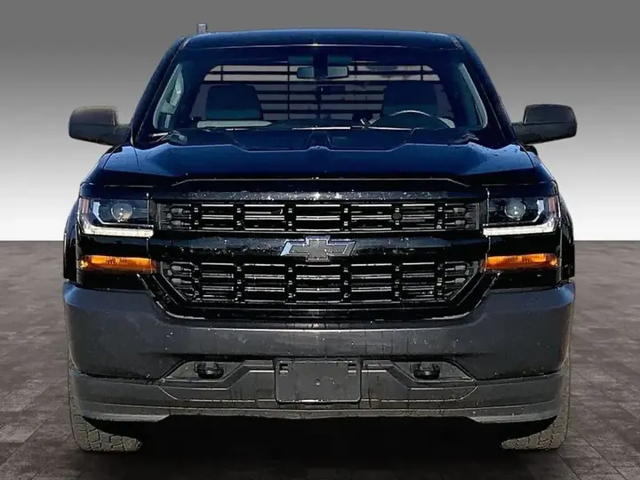 Chevrolet Silverado 1500 2018 photo 3