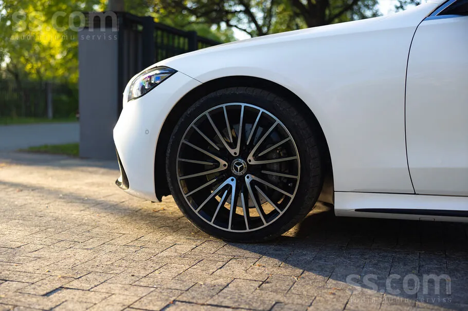Mercedes-Benz S580 2022 photo 4