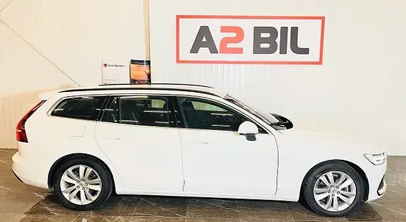 Volvo V60 2022 photo 4