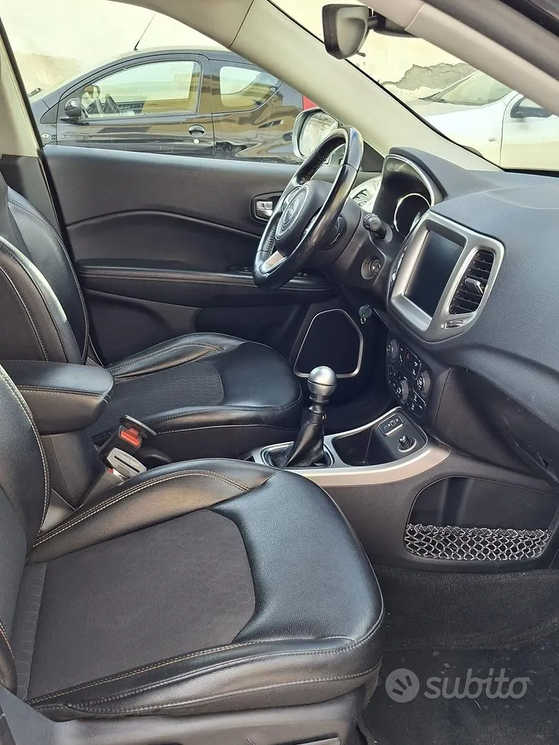 Jeep Compass 2018 photo 3