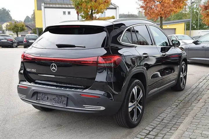 Mercedes-Benz Eqa 2022 photo 3