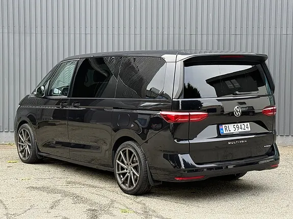 Volkswagen Multivan 2022 photo 2