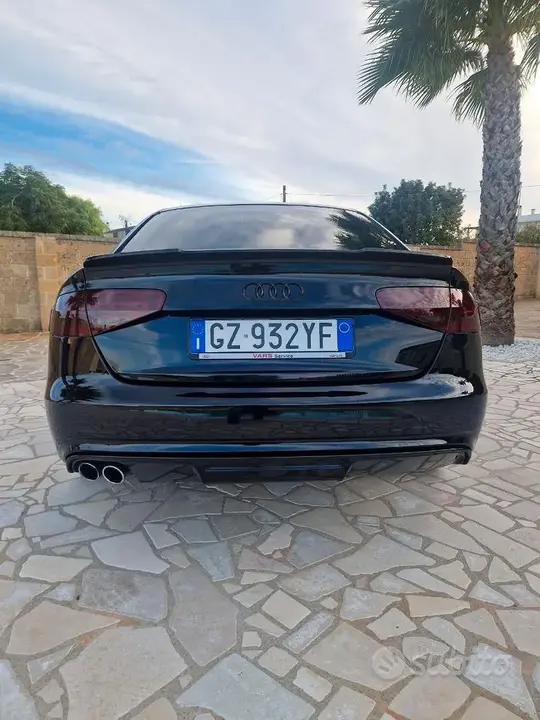 Audi A4 2012 photo 3