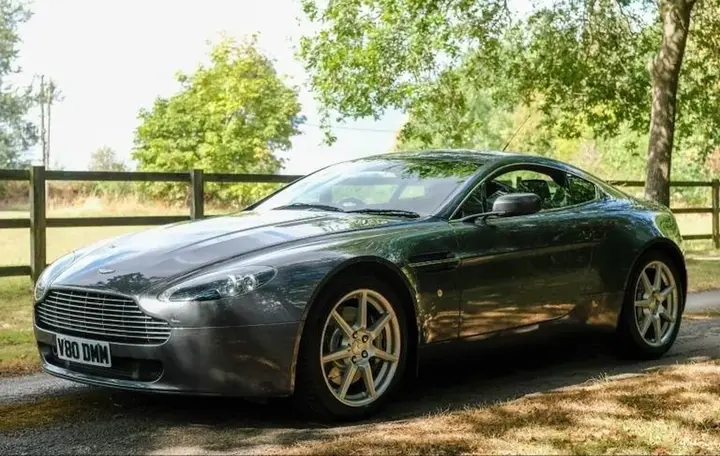 Aston Martin Vantage 2008 photo 3