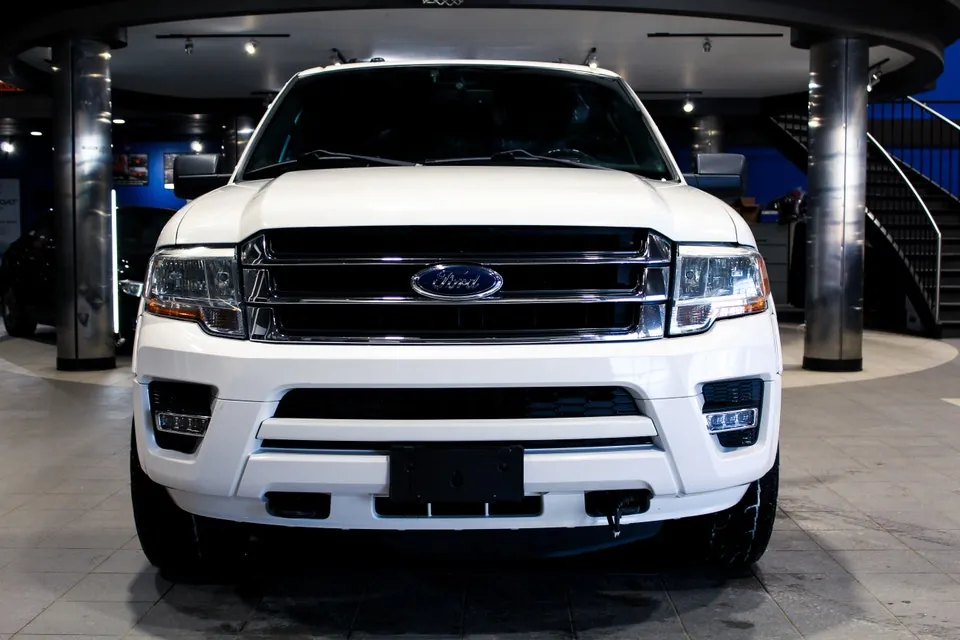 Ford Expedition 2015 photo 2