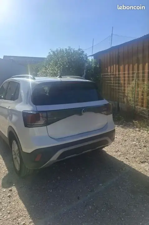 Volkswagen T-Cross 2024 photo 2