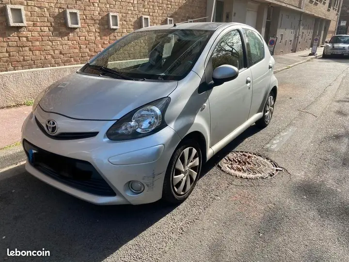 Toyota Aygo 2014 photo 2