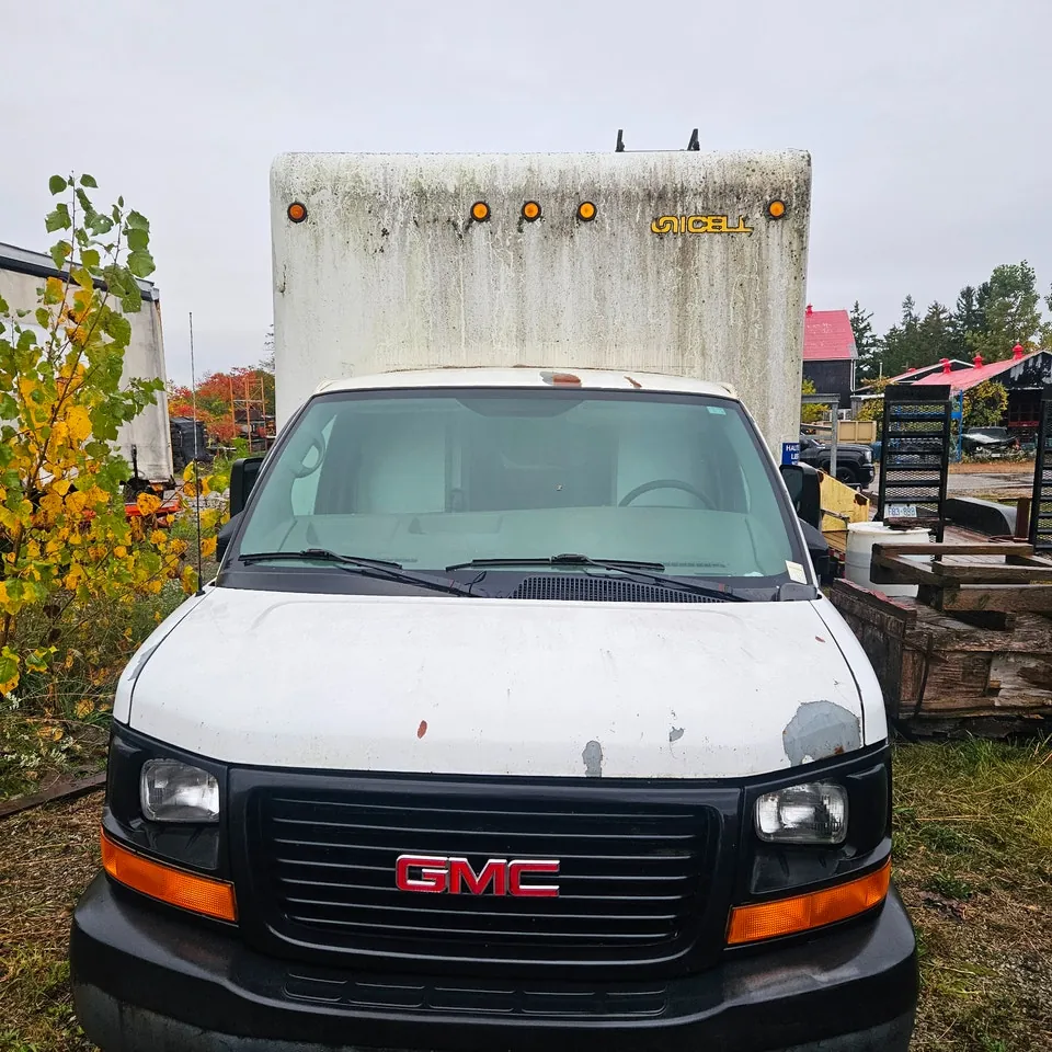 GMC Savana