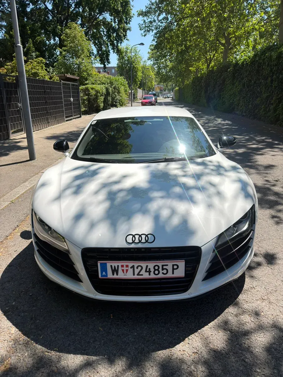 Audi R8