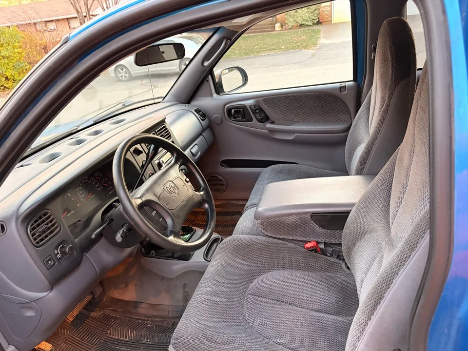 Dodge Dakota 1998 photo 3
