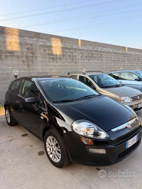 Fiat Punto Evo 2009 photo 2