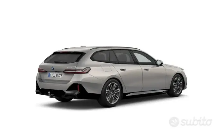 BMW 530E photo 2