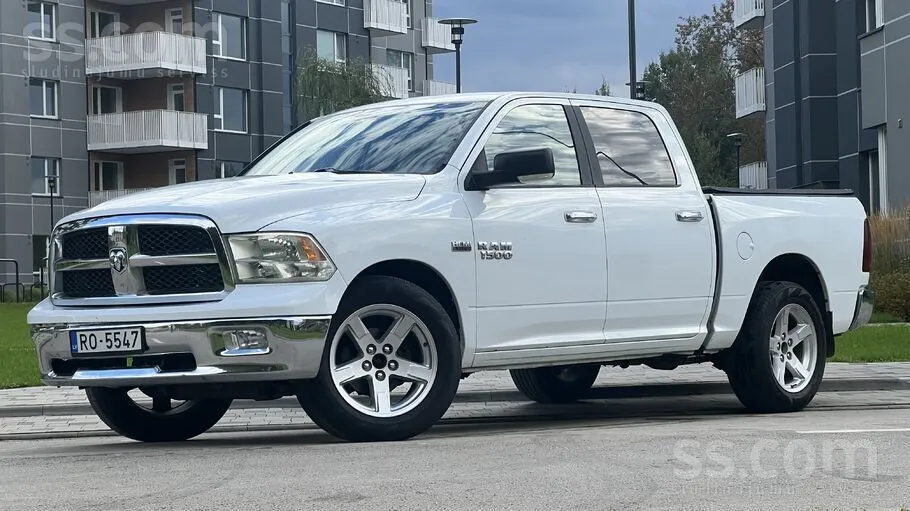 Dodge Ram 1500 Crew Cab 2009 photo 2
