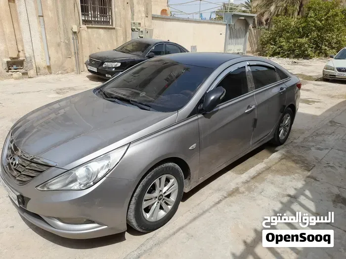 Hyundai Sonata 2011 photo 4