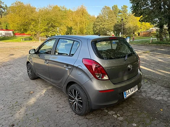 Hyundai I20 2012 photo 3