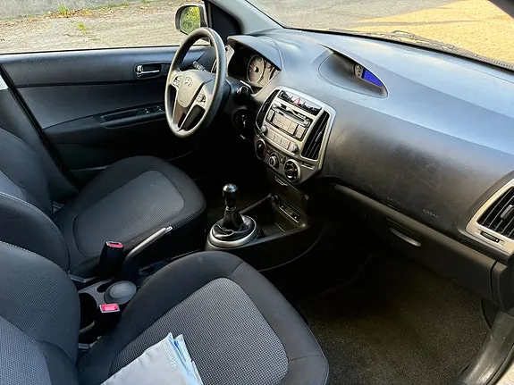 Hyundai I20 2012 photo 4