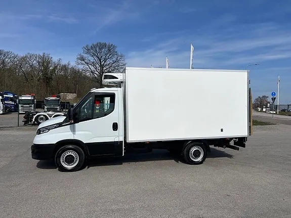 Iveco Daily 2021 photo 2