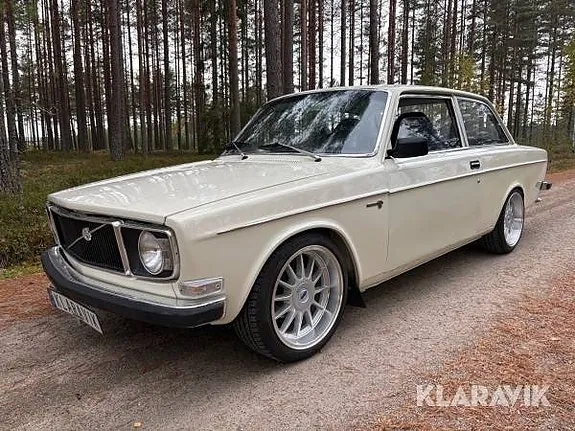 Volvo 142